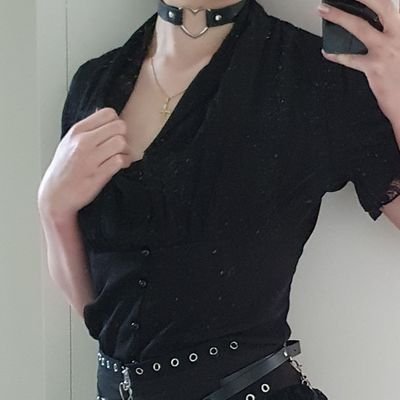 18+ | MDNI | 🏳️⚧️ Just a boring person trying to survive in this cruel world 🏳️⚧️ | Weak against Games, Cute outfits and more ;p