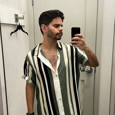 29 | Mofongo enthusiast | Unas veces trato a TW como mi diario, muchas otras no