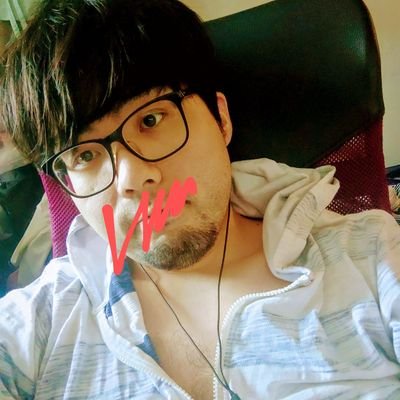 172/85/28 最近太ってきた٩( ᐙ )و
Gmpdの人大好きですっ
ゲーム好き!エペとowとヴァロとか
あと歌が大好き。家でよく歌う人
※体は毛深めなんで苦手な方いたらすみません