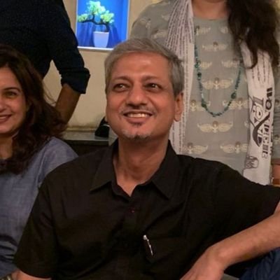 Journalist by profession, passionate traveller, ex-vagabond, ex-India Today Group, ex-Economic Times, health-conscious, off-note singer, prefer Rum to Scotch