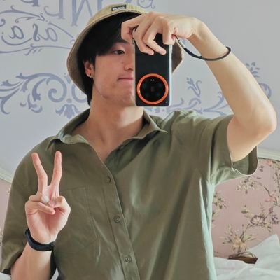 szoooob's profile picture. 