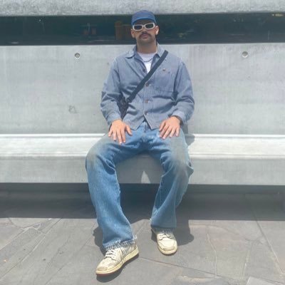 critical writer with belief in people, cinema and philosophy. cuisine and garment enjoyer. proud owner of the original moustache. https://t.co/rKqT22AwNB