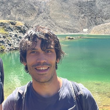 Postdoc at @MIOceanologie &🚴🏼. The trick is to never stop looking, there's always another secret. Theoretical Models; Microbial Ecology; Scientific Philosophy