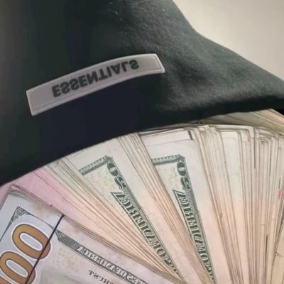 LeadingTheRiot's profile picture. 