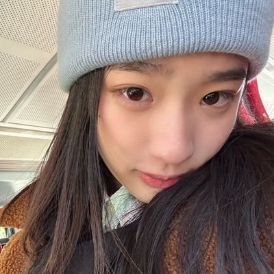 rowoonmbf's profile picture. @mynameisnanon. 🕸