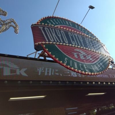 yYXWJRDoHfLi0tq's profile picture. 