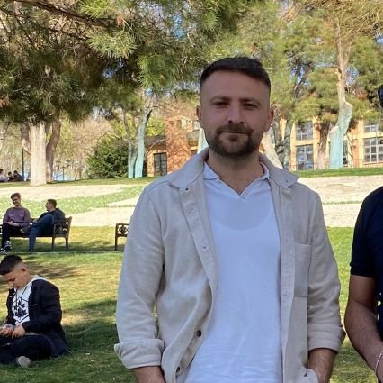 kdrozclk3's profile picture. ''Kahrolsun istibdat, yaşasın hürriyet''