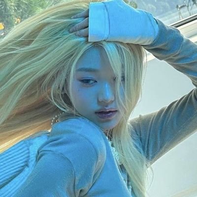 Wilmoryn's profile picture. hidup kadang di bawah, kadang di second account, kadang juga jadi second choice.