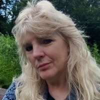 Tinalouisereadsbooks (@tinalouisereads) 's Twitter Profile Photo Tinalouisereadsbooks (@tinalouisereads) 's Twitter Profile Photo