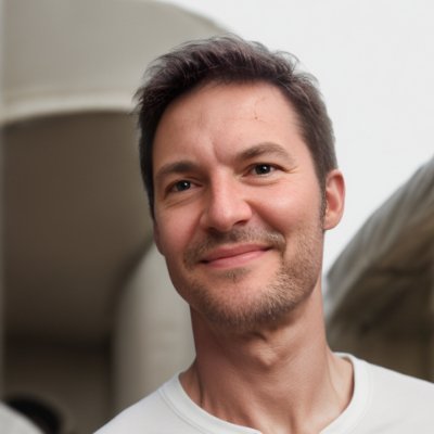 Bilingual SEO (Spanish/English). Founder and Director at @AgenciaUseo. Tweets in English about SEO, Google, AI-powered search engines (RAG), etc. Follow me!
