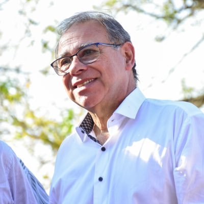 Intendente de @municorrientes. Médico cardiólogo, fanático de Regatas,padre y súper abuelo.