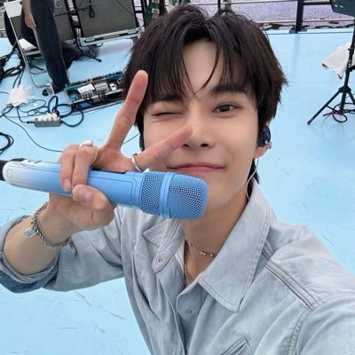 raissamoraesd's profile picture. 33 anos | gamer | 24h falando do #도영, #필릭스 e #이종석, nct, skz, svt, astro, the rose, ateez e bts ✨
