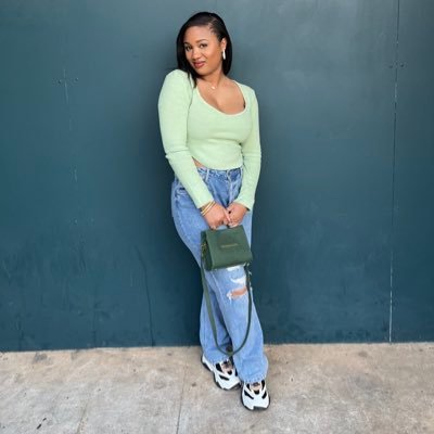UAB Alumna💕💚 1/2 of @shewellread well read baddie 📚💅🏽
