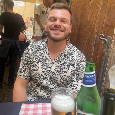 NicoSmudge1's profile picture. ⚽️ 🏀 🎥 🎮🏝🃏🎧🍗🏋️✈️🍀🏉