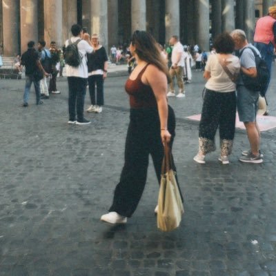 limonnsal's profile picture. hay no te creas.