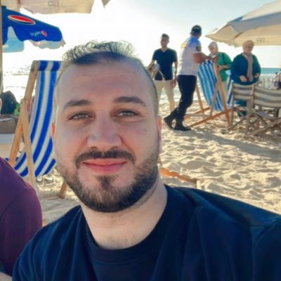 علَى هَذِهِ الأَرْض مَا يَسْتَحِقُّ الحَياةْ❤️
Barcelona❤️💙