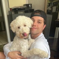 milton (@kylemcoats) 's Twitter Profile