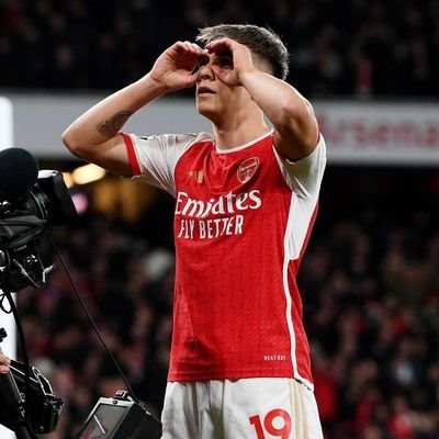Hola, Soy un Boludo De 14 años Del arsenal, Andaré Informando Cosas Sobre El mas grande De londres
