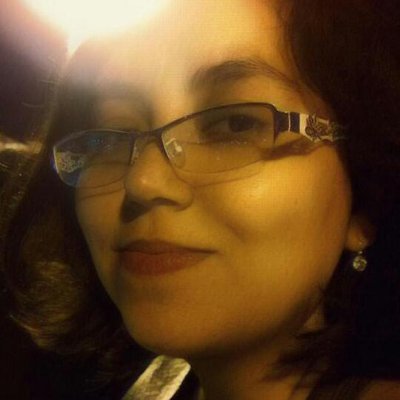 Pobre, oscura, simple e insignificante, pero con sentimientos.
Compañera de @noquierouser.