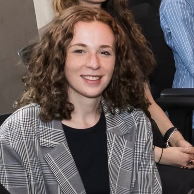 recent @northeastern grad // Tech PR freshman // really scared of geese