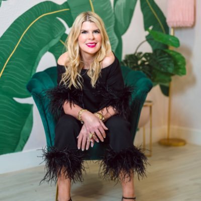 Durée Ross | President | @dureecopr | PR & Marketing. Offices in South Florida & Aspen. IG: @dureeross @dureecopr