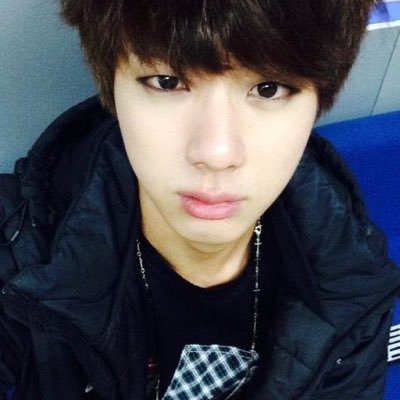 farticus42069's profile picture. grace