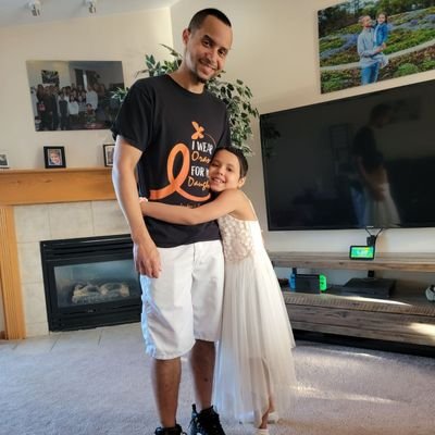 Just a dad trying to give his daughter the world. 🖕🏽 F&ck Le&kemia! π 🐺