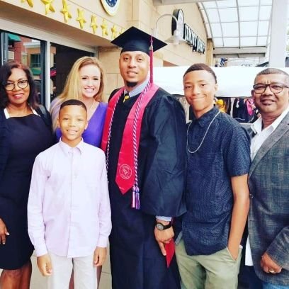Kevon_Maxwel's profile picture. Husband
Father 
scholar
Athlete