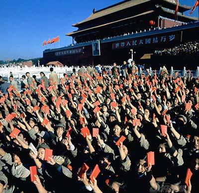 Real time the Cultural Revolution (1966-1976).

新浪微博Sina Weibo:
http://t.co/X44tpNQOJH

网易微博Wangyi Weibo: 
http://t.co/QZLtcDhdqK
