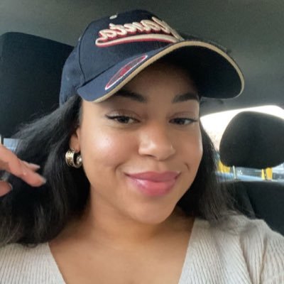 corrynleonard's profile picture. Okay, hear me out.