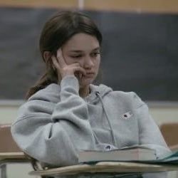 hanbolokyaa's profile picture. 24 hours sleepy for no reason