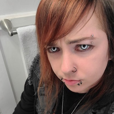 Heya :3 I'm Aki and I like to play games and draw
Socials:
https://t.co/XbdKIgq8R5
bsky/Akiwarumono
https://t.co/ecgidE1fA2
Akiwarumono on Discord
