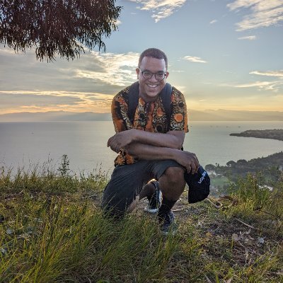 Passionate about the economic development of Africa, music and cake