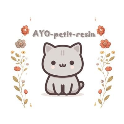 ハンドメイドと猫垢。こまりっこ。
可愛い猫ちゃんアイコンはちぇきーたさん(@mirai_mochida)の作品です🐱
Minneで販売中。インスタのフォローもお気軽に🐾バトンは❌ DMでのフォローのご挨拶不要です。
https://t.co/Ll4LqN1eIg