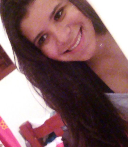 Aquariana,16 anos,gêmea idêntica,teimosa,ciumenta, confusa,compreensiva,noite,inverno,fotografia e #ChooseKoba    
http://t.co/4SYB7y3873