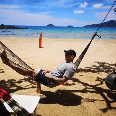 Escaping_The_US's profile picture. Lost almost everything. Had to start over. slept in van in -20 below zero while Democrats put illegal immigrants into hotels for free.  FB link tells the story