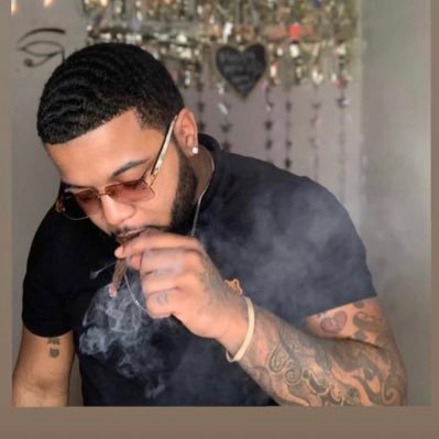 The Lonely Stoner 🍃🍃 I’m the realest 🥷🏽 in it ya already know, won Stoner of the year 4 times in a row 😅😎 If You Ain't Nasty Don't @ Me ! 😈😈😈