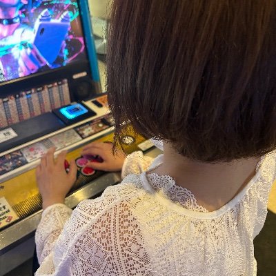 最近ストリートファイター6始めました🥰
ジュリちゃん推し♡
師匠欲しいです😭
レトロゲーム 猫好き🐱
スト6初心者🔰 シルバーMジュリ
パッドコントローラ使ってます❣️
