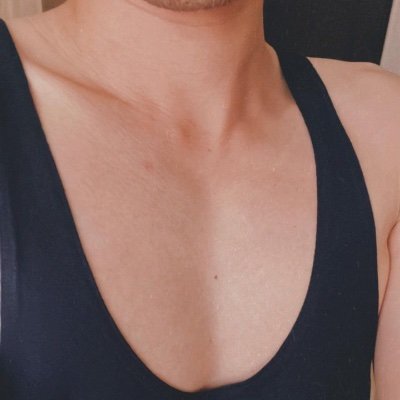 fc19831023's profile picture. 177/70/top #推特止於推特