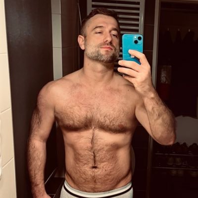 Michalechal's profile picture. 