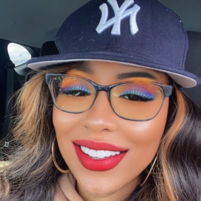 Mommy, Pastry Chef, Owner of @itscakeandsugarco on IG & Creator of The DirtySexyMommy podcast.💗Cooking, Music, Wrestling, Baseball, Football & Checks💋