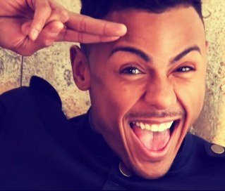 MarcusIsABabe's profile picture. @MarcusCollinsUK = Sex God.                          I live in heaven Cause marcus killed me with his bulge ! ;-)