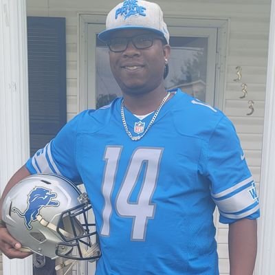 originated in Oak Ridge,tn. Made memories in Detroit,MI. Became a Man in Nashville,tn. I rep Detroit everytime am in front of a camera.