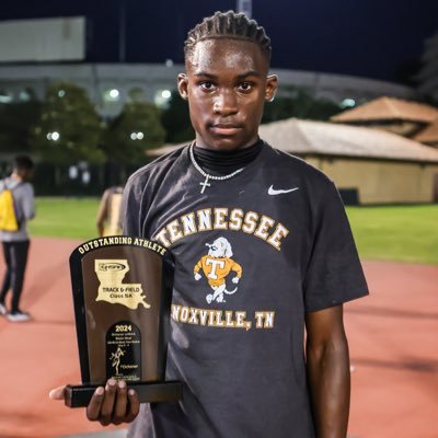 Scotlandville Magnet Alumni 24’ | Athlete @ Louisiana⚜️| Self-Proclaimed Guide To The Youth