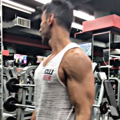 هني اسمح لأفكاري ان تنطلق بدون تقييم, أخلاقي مُخدره مؤقتاً