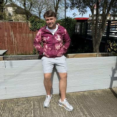 FKoshiya's profile picture. 