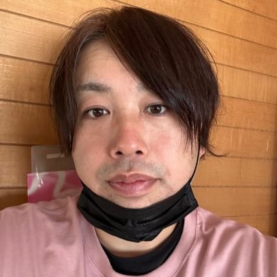 20年近く引きニート何度も挫折しながらも現在長崎で持病のパニック障害や鬱病とも闘いながら働いてます🍀無言フォロー失礼します🙇♀️♡は応援してる気持ちです✨