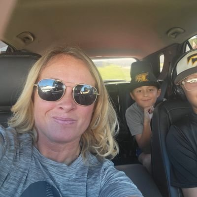 strauss1424's profile picture. 