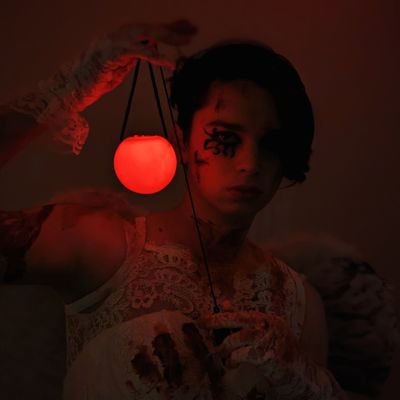 Average Australian trans girl, 25, si/siad
be kind to one another