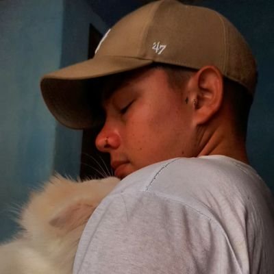 erre__be's profile picture. Inocente hasta que se demuestre lo contrario...
#pikiblinder
#HipHop
Rapper Aficionado , Maestro Pizzero🍕👨‍🍳